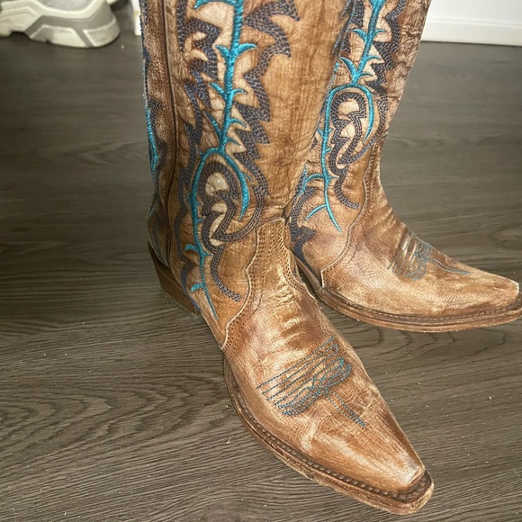 Downtown cowgirl boots - Picture 8 of 13
